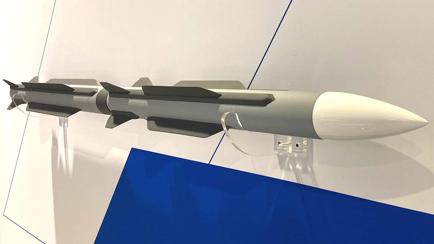 Boeing’s Modular Air-To-Air Missile Concept Gets Air Force Funding