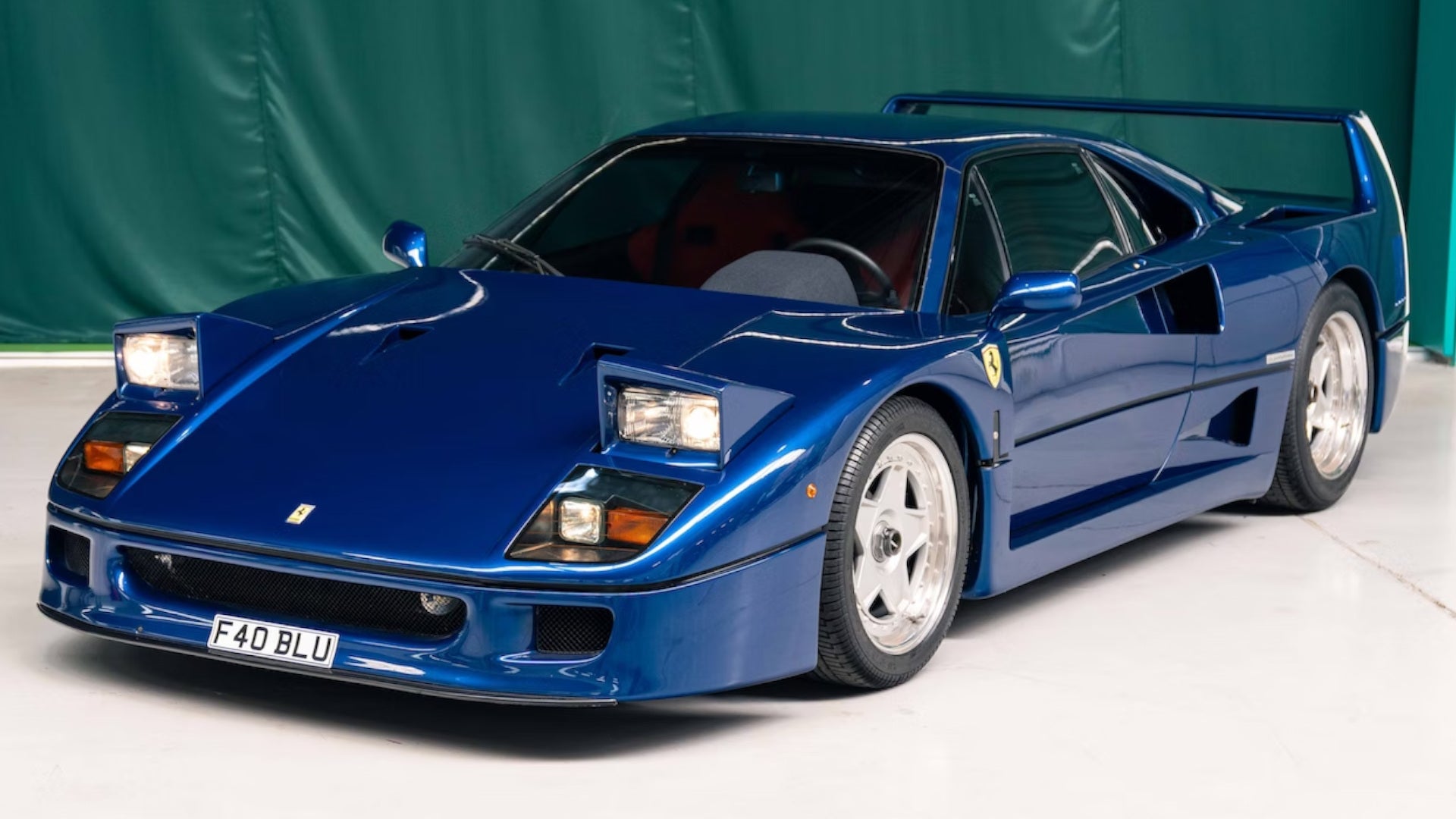 Ferrari F40 Tribute Is Stunning From All Angles