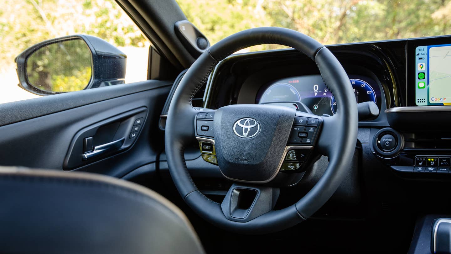 Toyota Reviews photo