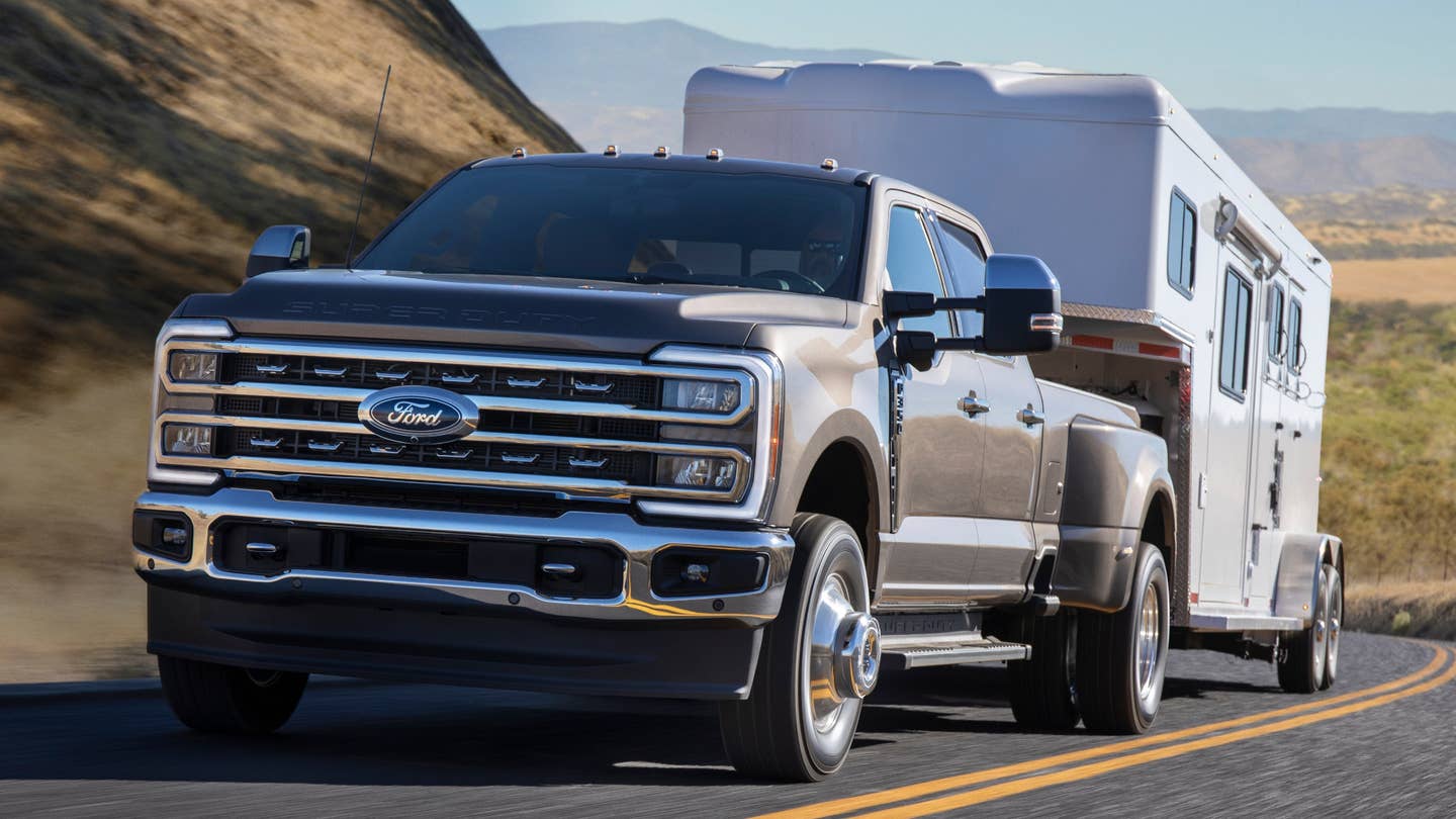 2023 Ford Super Duty Can Tow Up to 40,000 Pounds, Reclaims Pickup Towing Title