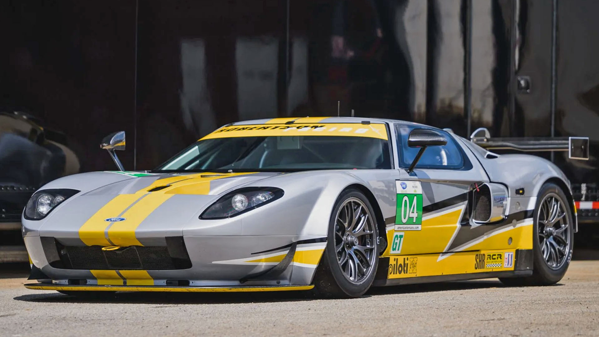 Stunning 2008 Ford GT Race Car Hits the Auction Block With Style