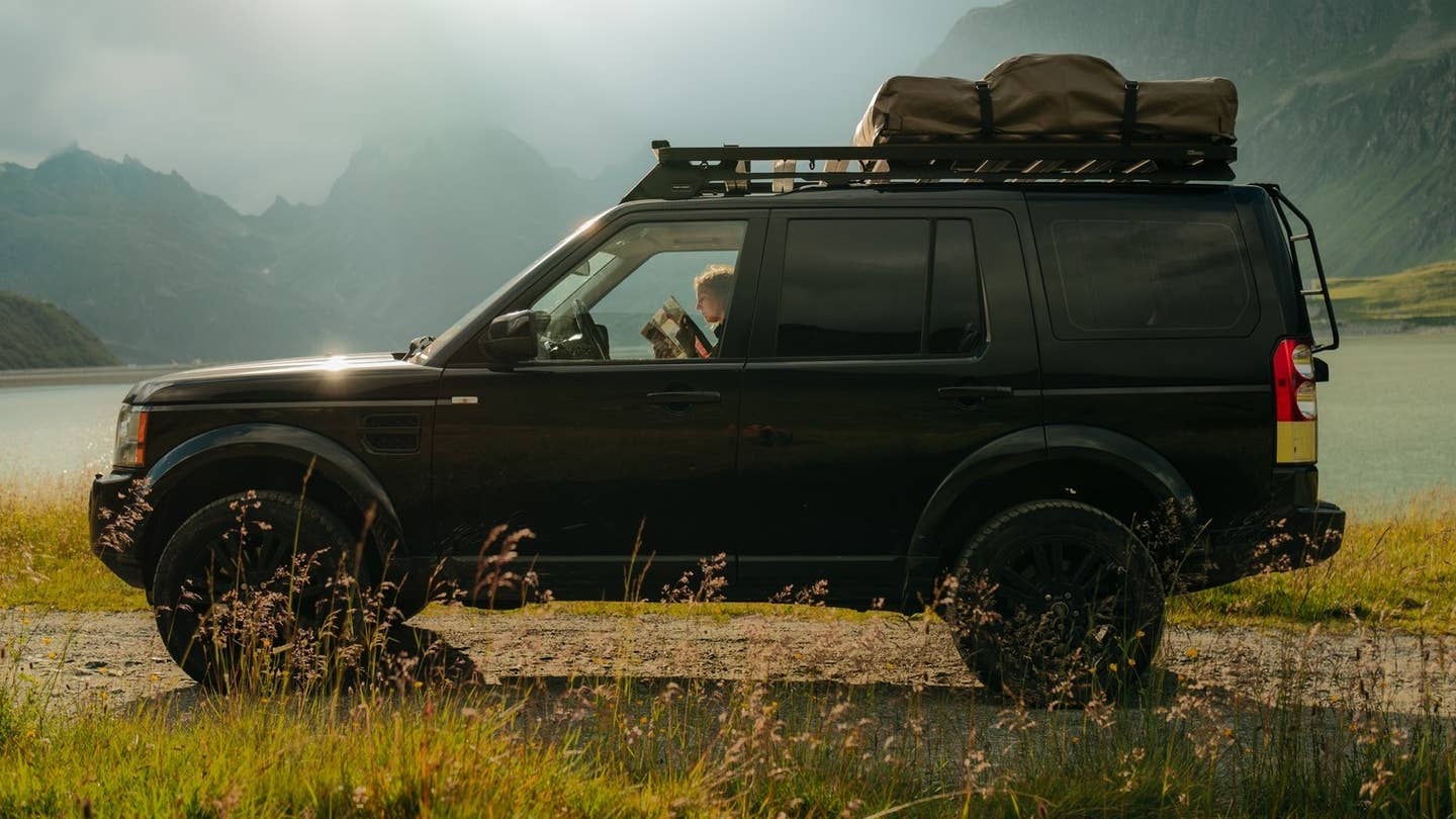 front runner outfitters overland gear Land Rover