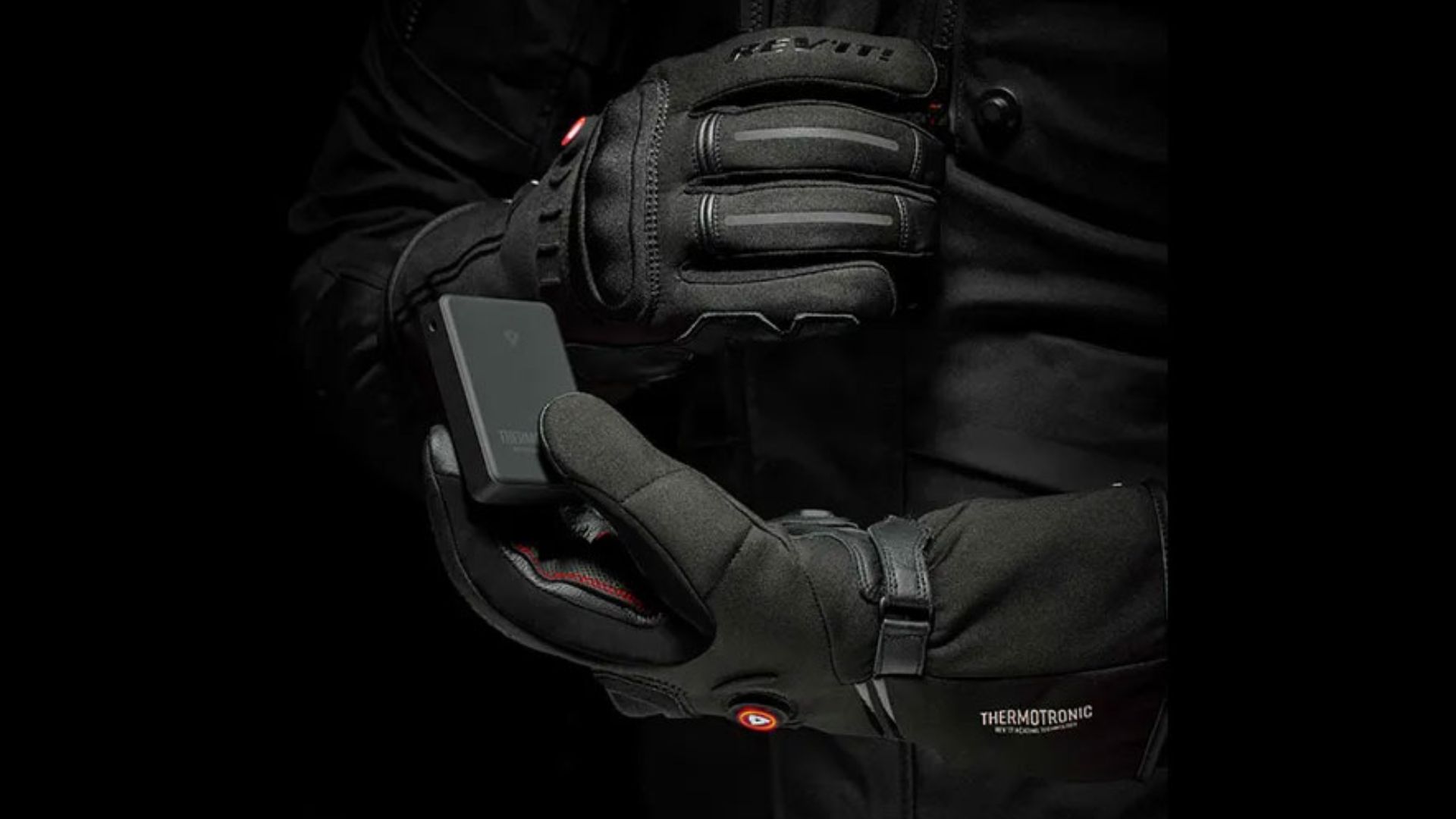 Rev'it! Launches New Gloves for Fall/Winter 2022