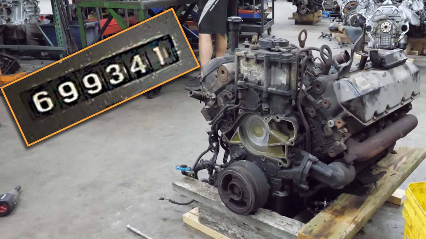 See How Surprisingly Clean This 700,000-Mile 7.3 Power Stroke Diesel Engine Is Inside