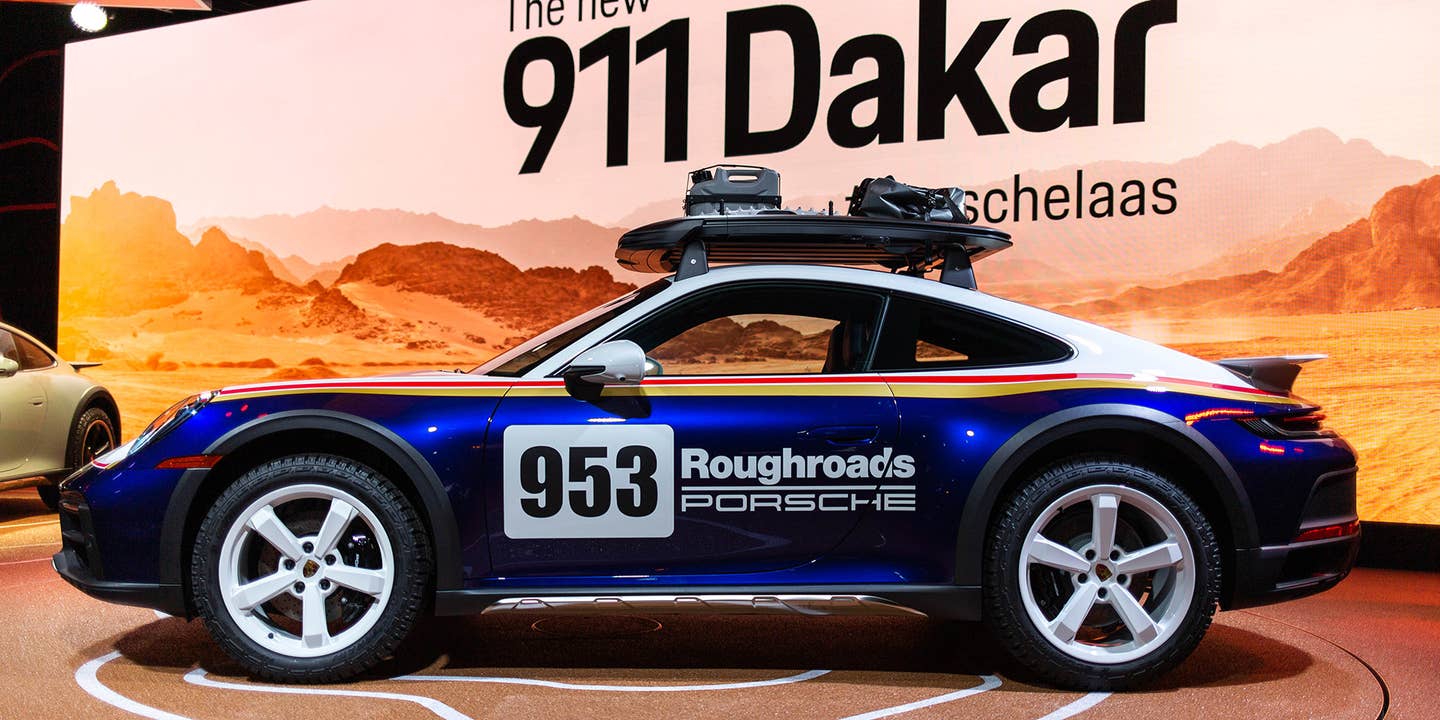 2023 Porsche 911 Dakar Gets Classic Rothmans Colors as a Factory Option