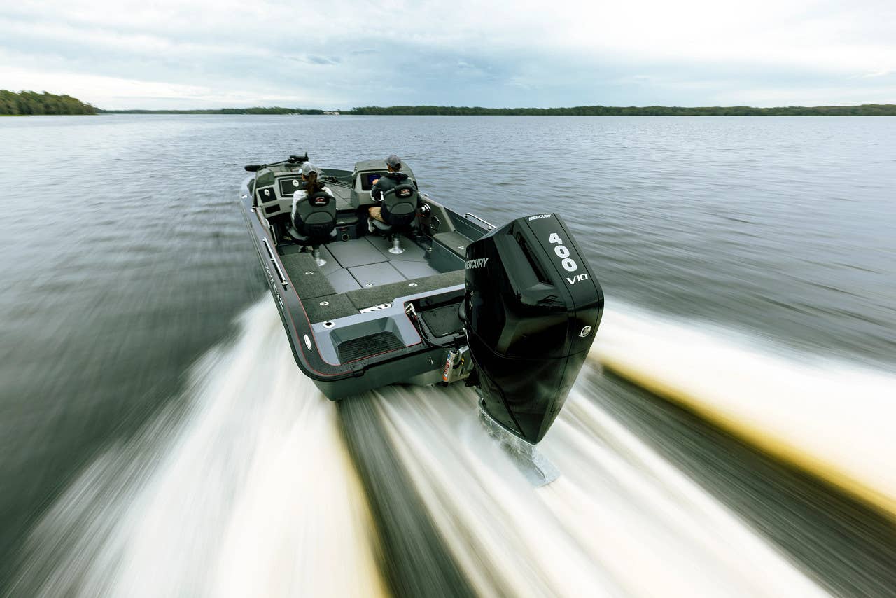 Industry-First V10 Outboard Boat Motors Make Up to 400 HP