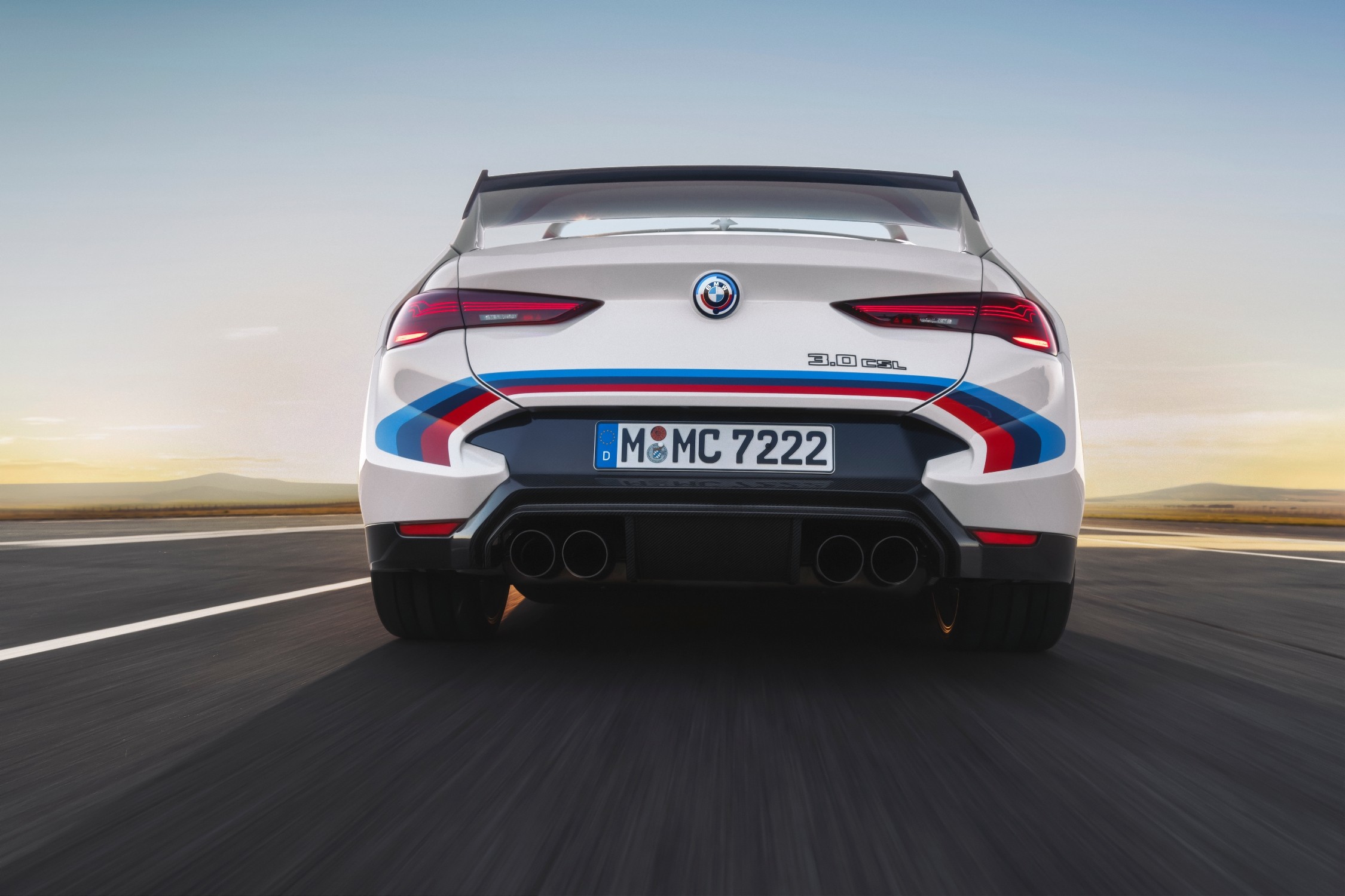 The 2023 BMW 3.0 CSL Is a Carbon-Bodied Touring Brute | The Drive