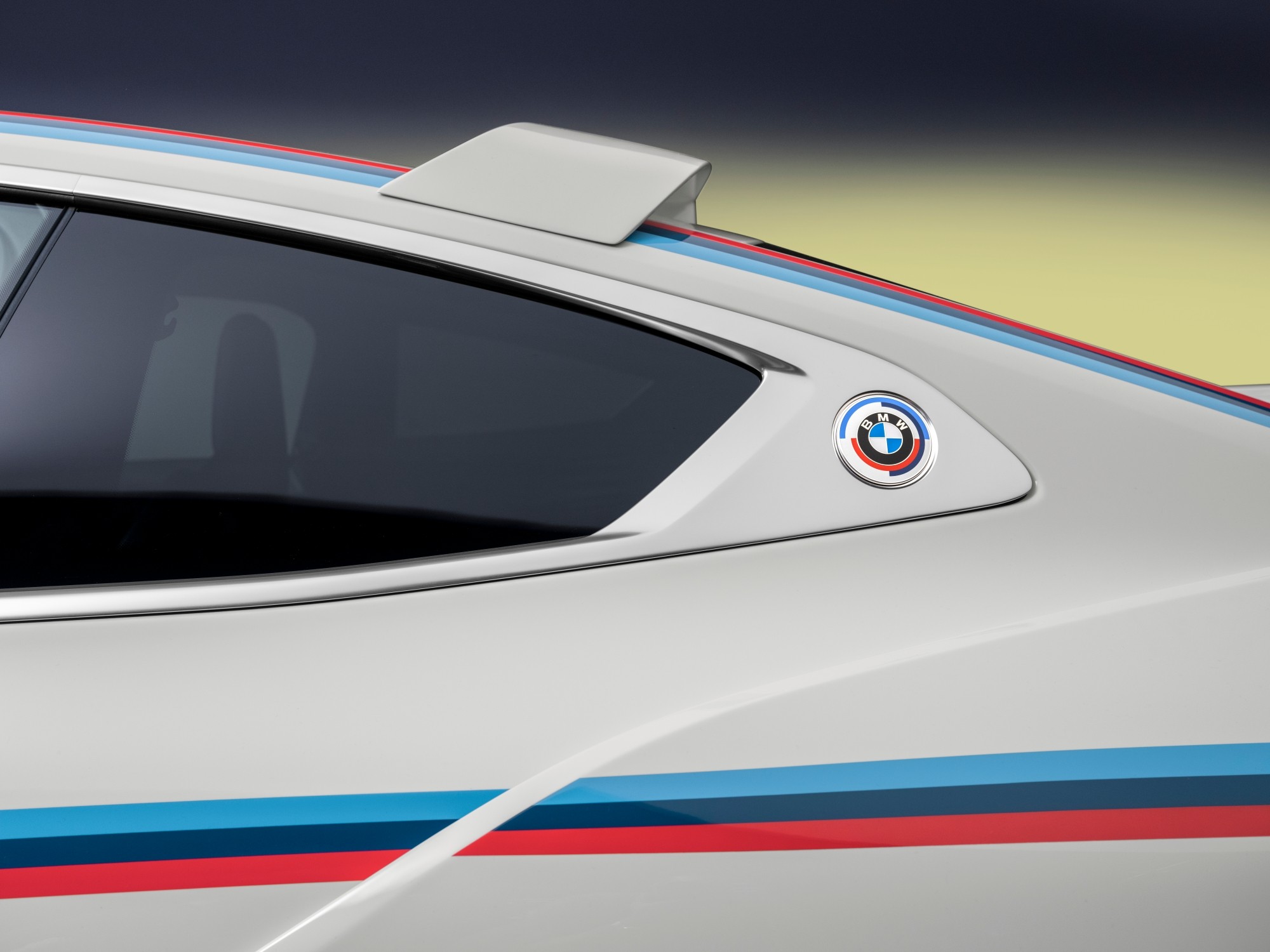 The 2023 BMW 3.0 CSL Is a Carbon-Bodied Touring Brute | The Drive