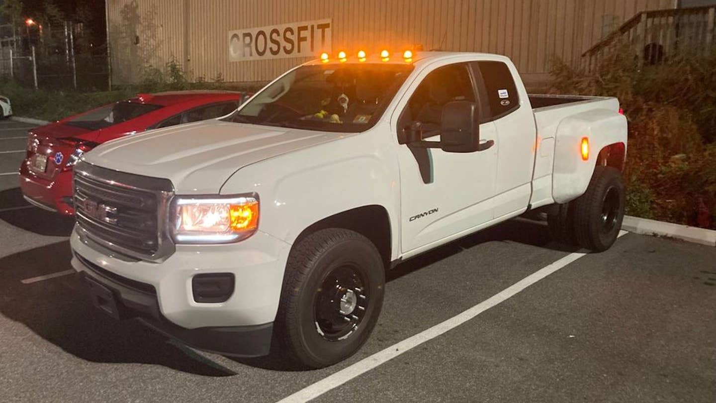 This Homemade GMC Canyon Dually Wasn’t a Great Idea, So Now It’s For Sale