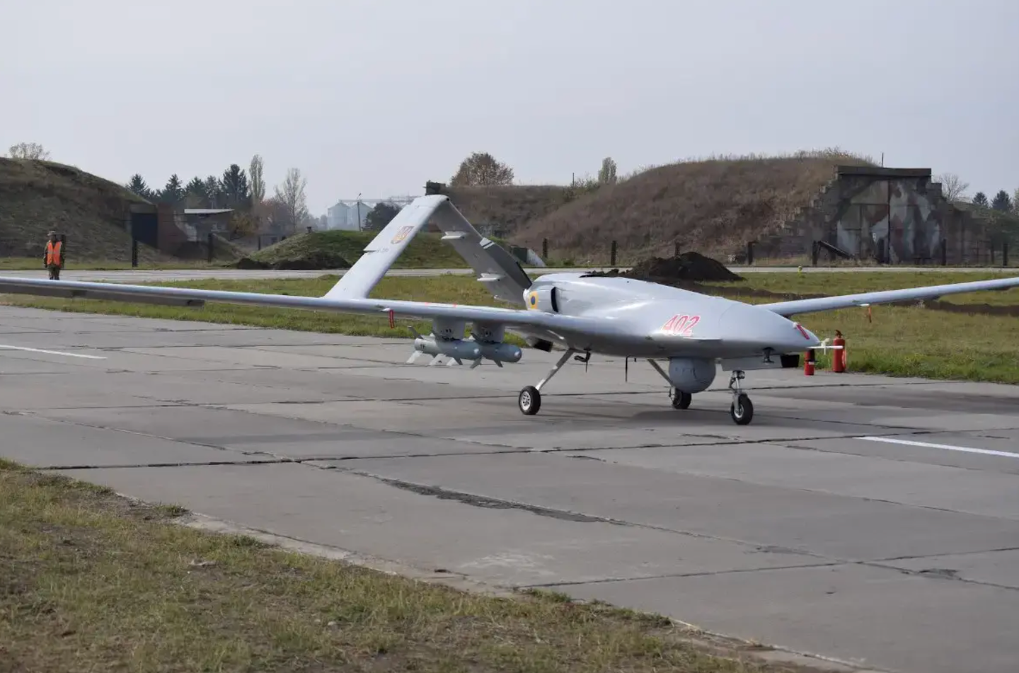 A Ukrainian TB2 drone with MAM-series precision-guided munitions under its wing.&nbsp;<em>Ukrainian Ministry of Defense</em>