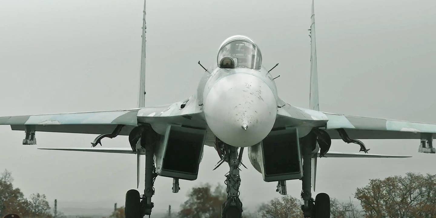 Our First Detailed Look At Russian Su-27 Flanker Jets In The Ukraine War