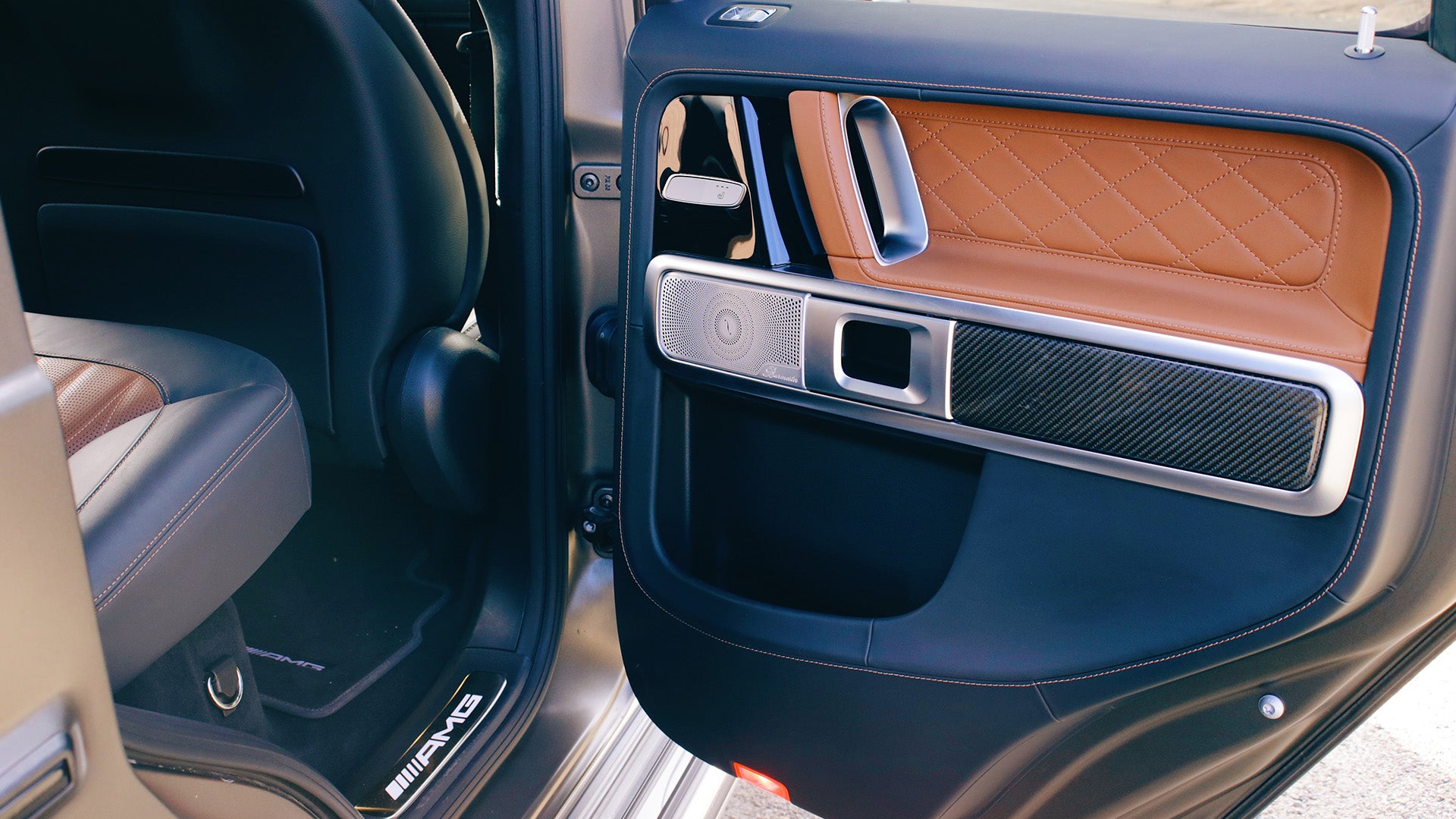 Mercedes-AMG G63 door card interior