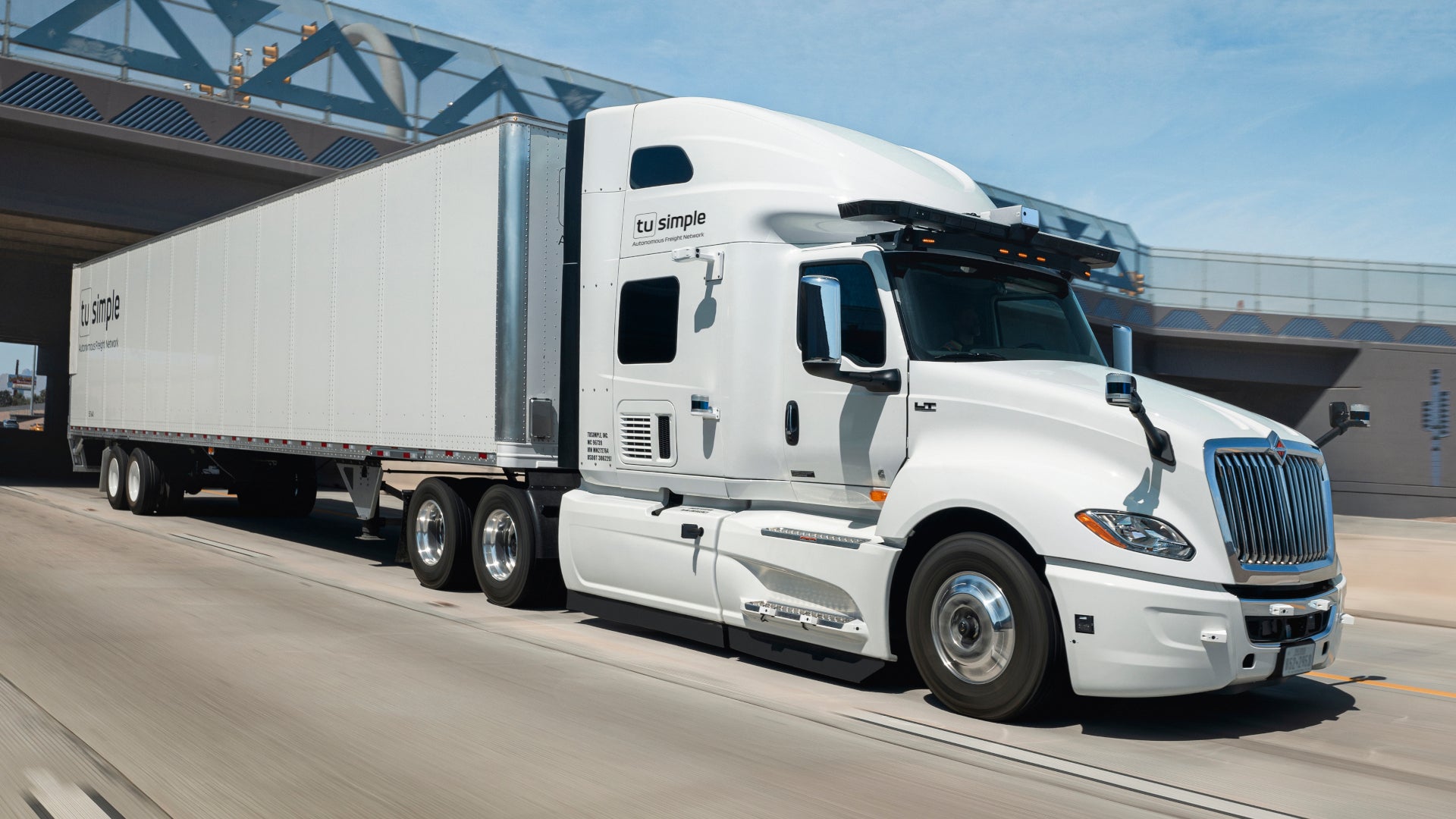 Navistar Offers Up on Self-Using Truck Partnership With TuSimple