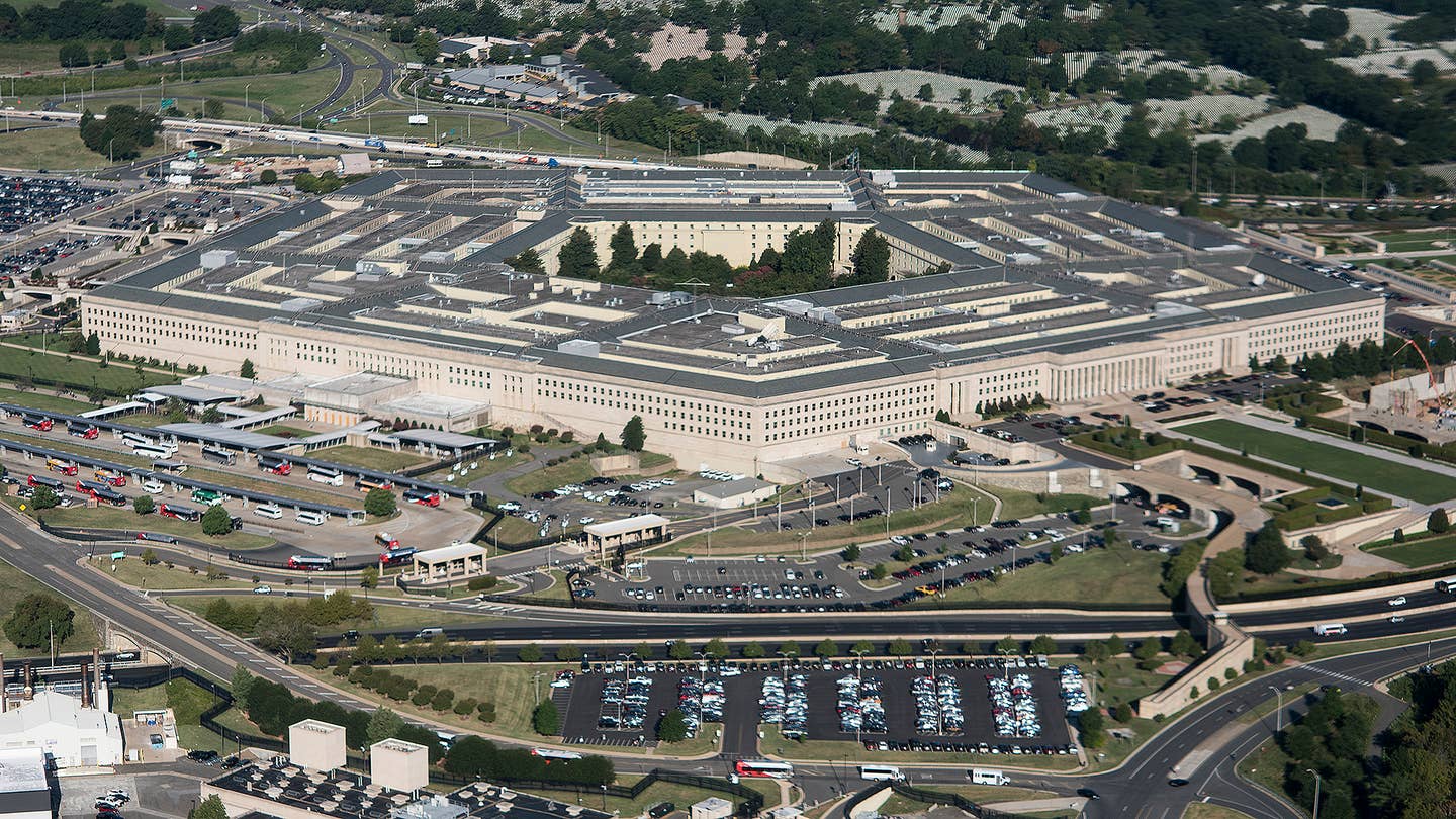 Pentagon’s New UFO Office: No Aliens But Many Threat Concerns