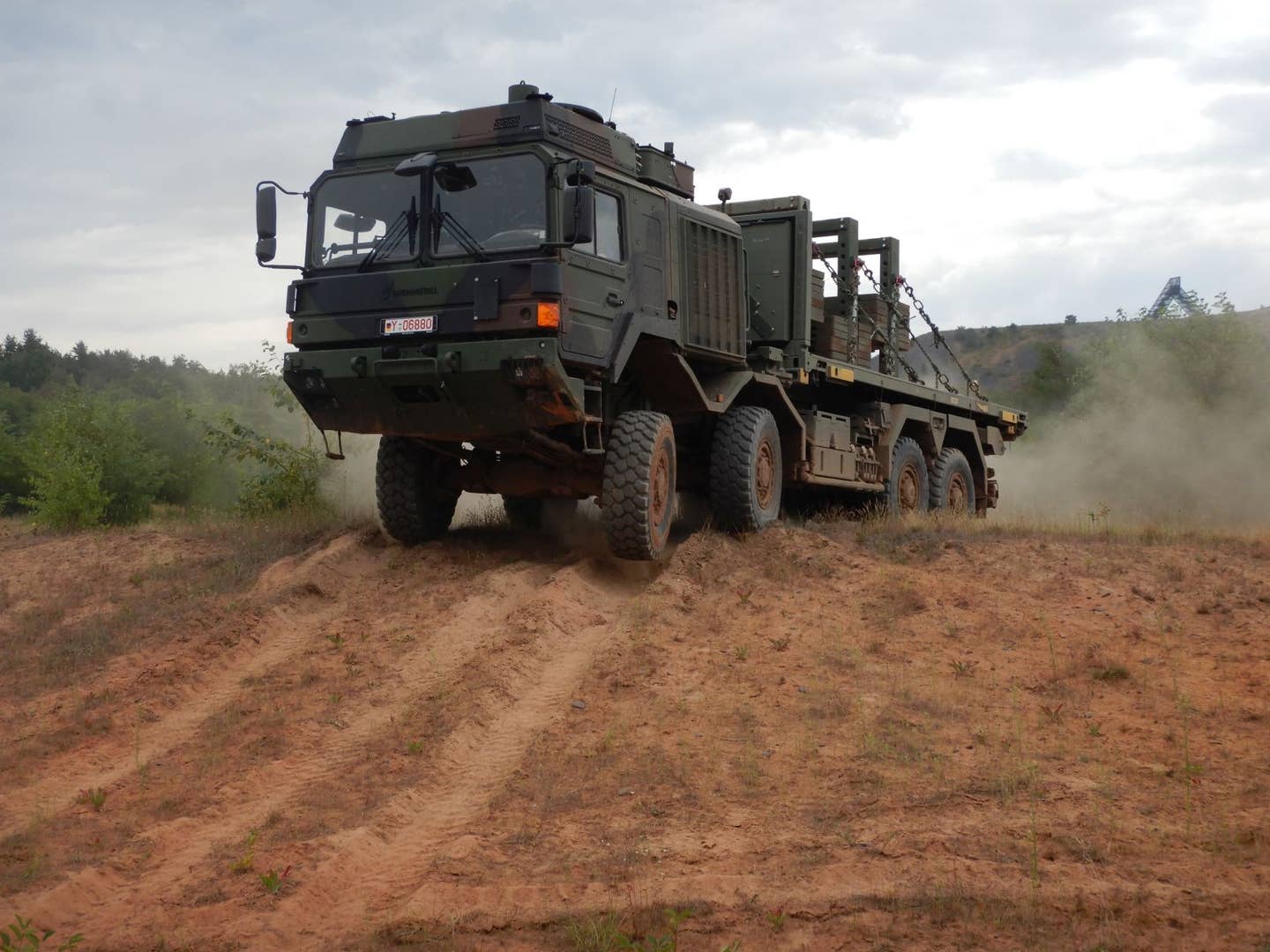 Rheinmetall is supplying Ukraine with 26 new HX 8x8 trucks. (Rheinmetall photo)