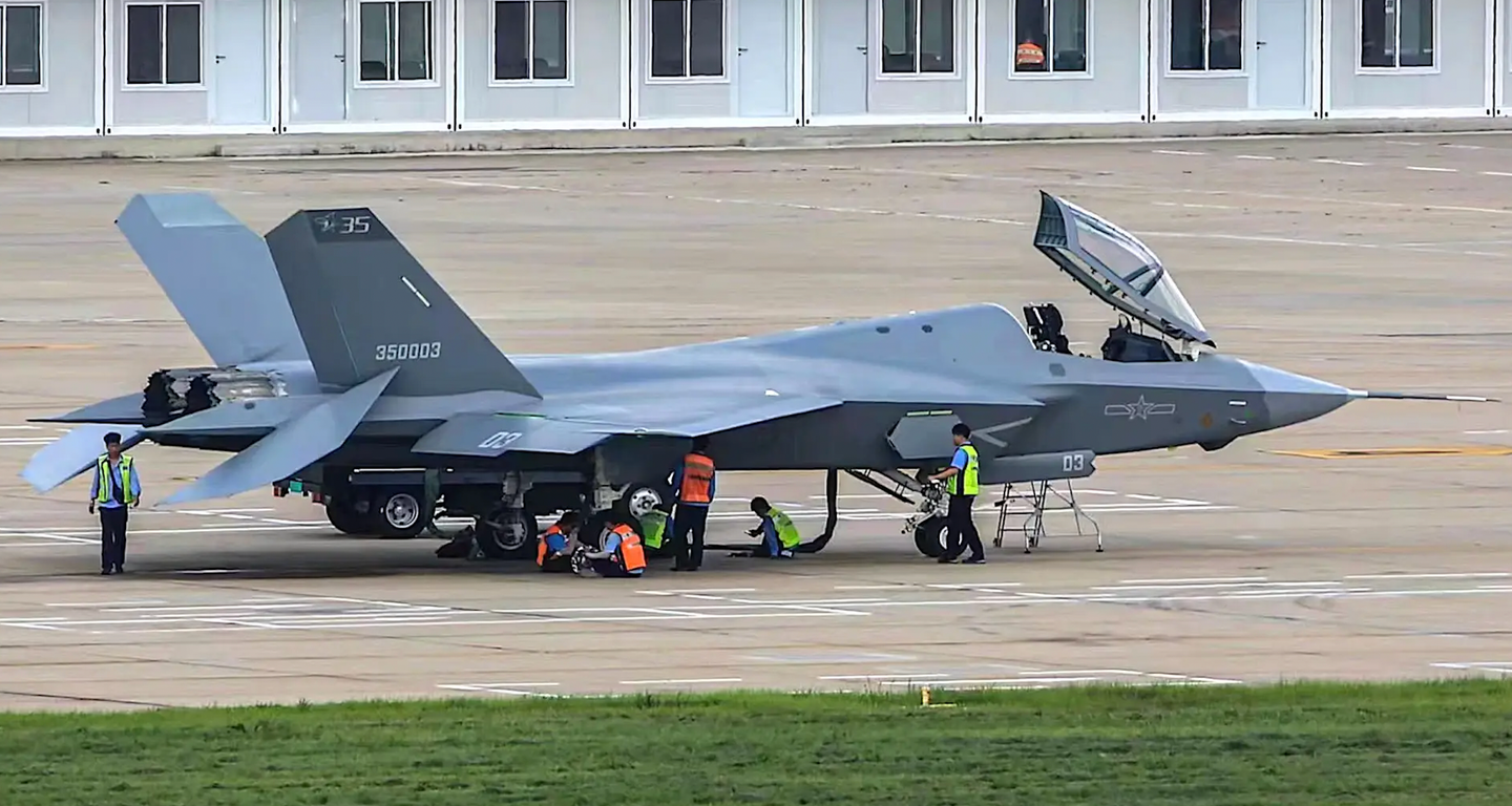 One of the first high-resolution photos of a prototype navalized derivative of the J-35 stealth fighter. <em>Chinese internet</em>