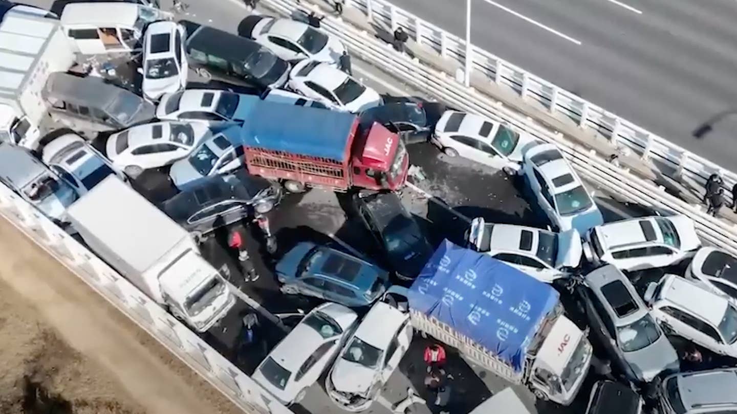 Massive 200-Car Pileup Leaves People Stranded on Chinese Bridge