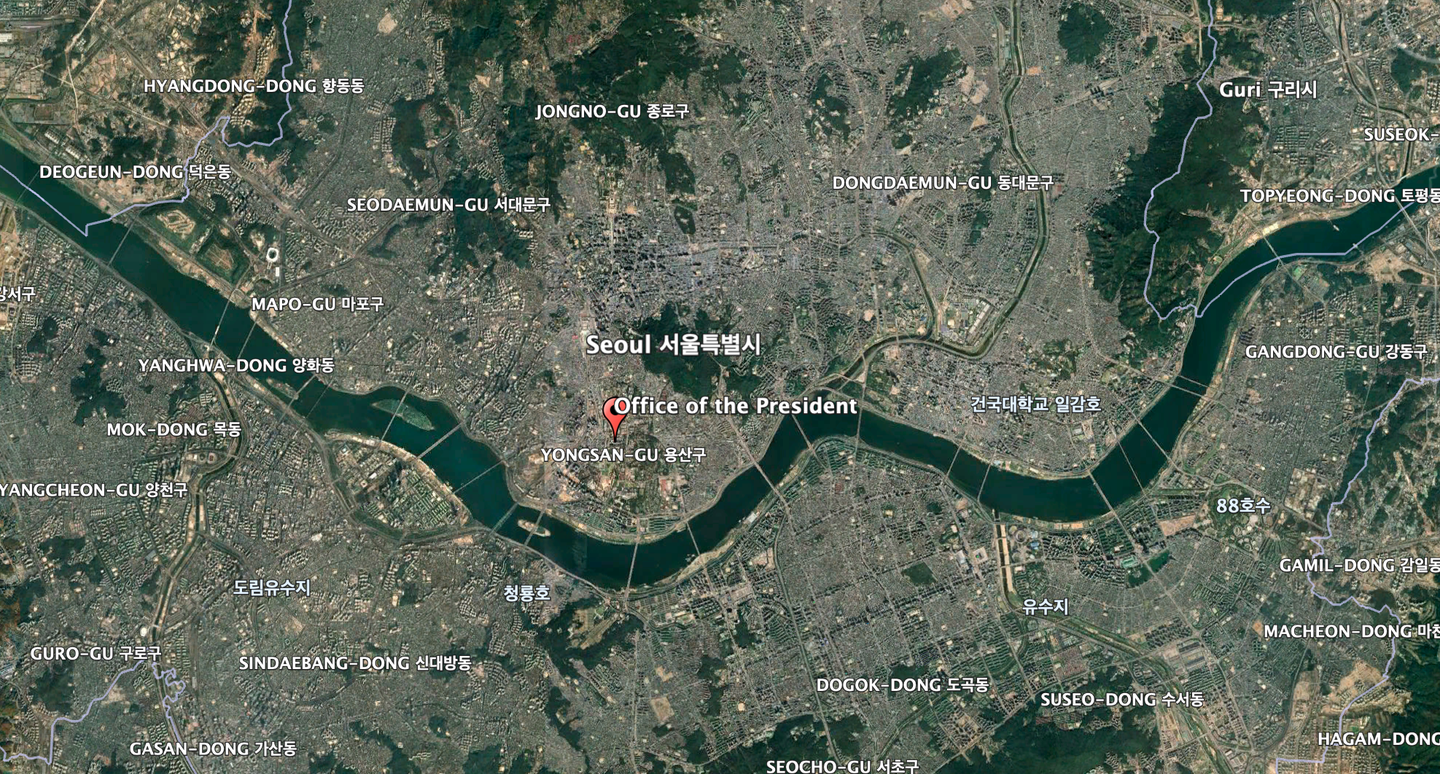 The location of the presidential office in central Seoul. <em>Google Earth</em>