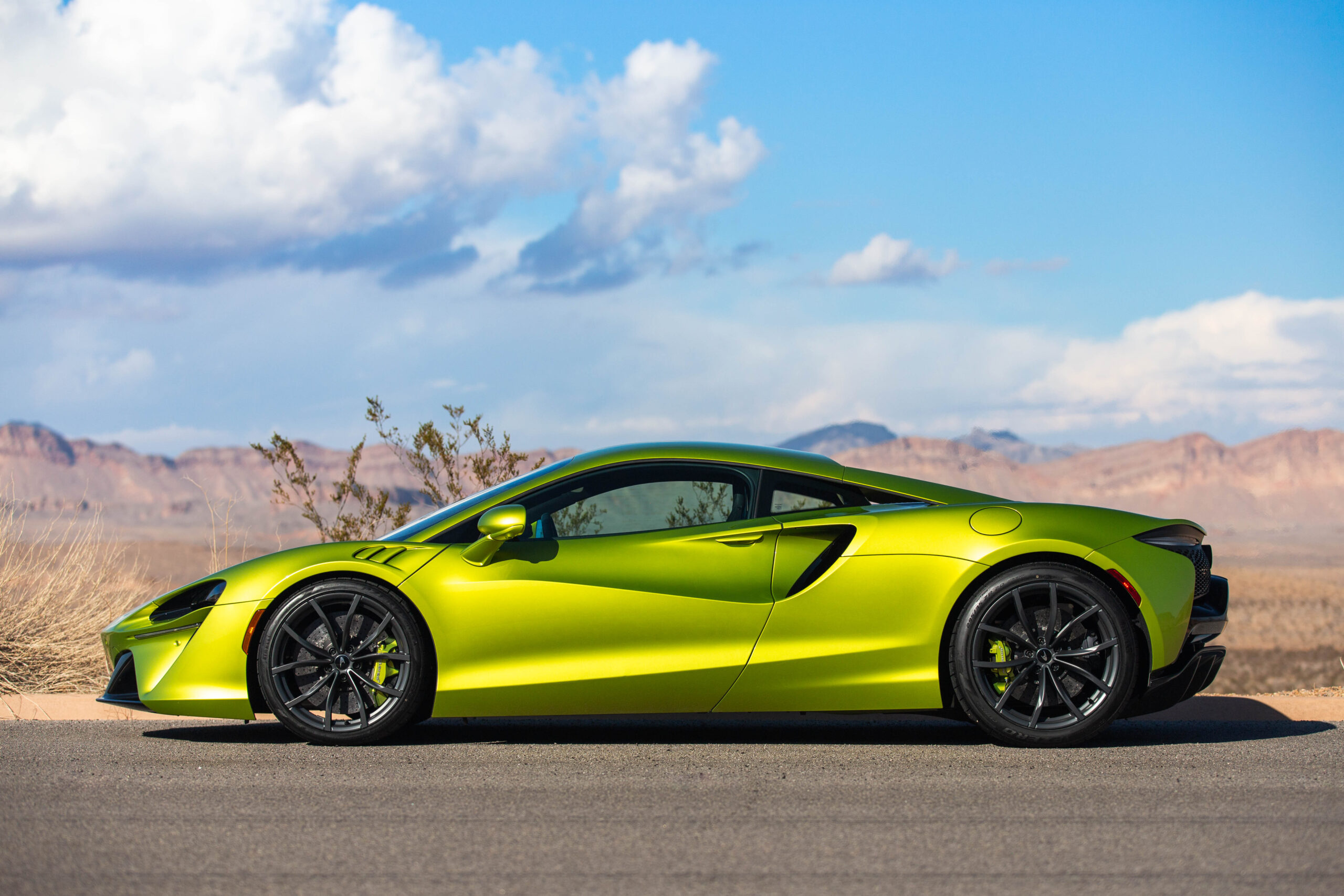 2023-mclaren-artura-review-the-supercar-worth-getting-excited-about
