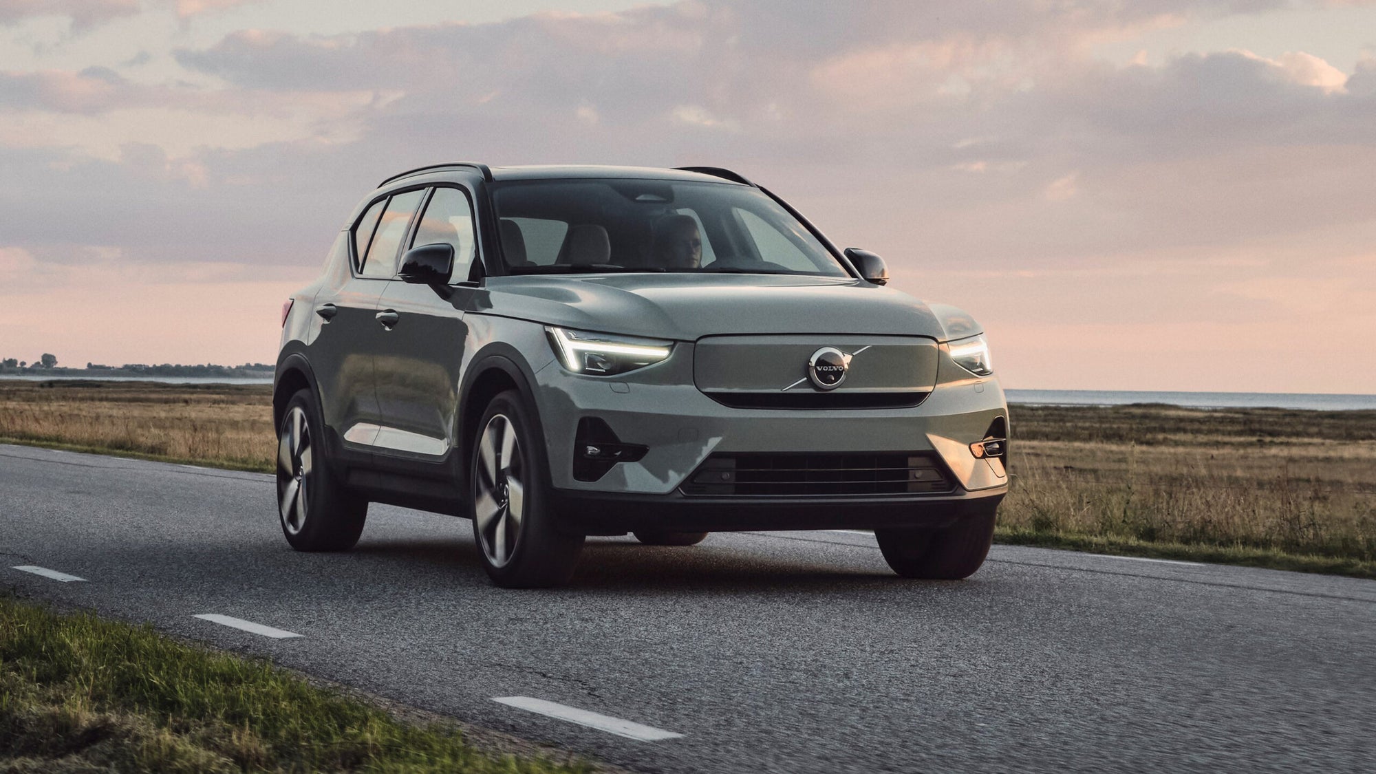 Volvo XC40, C40 Recharge Up to date With Beefier Motors, Extra Vary