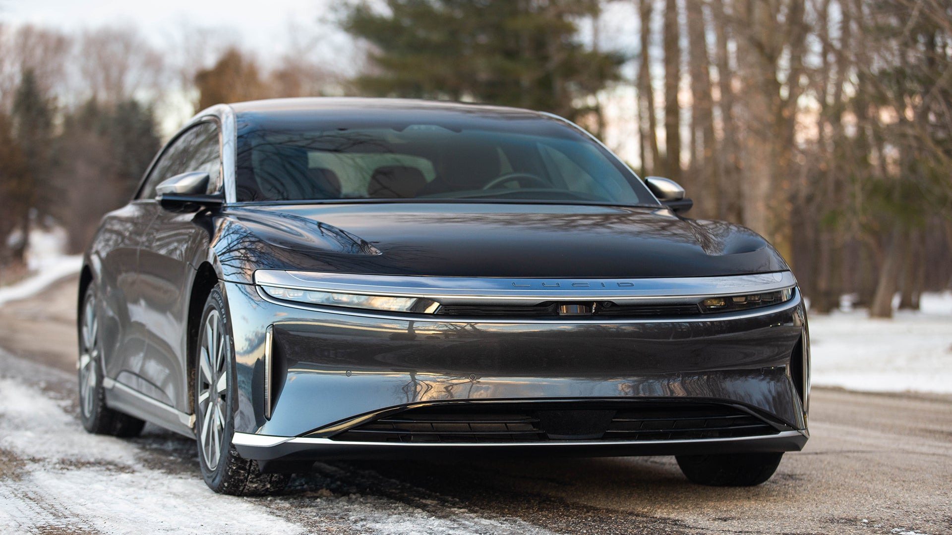 2022 Lucid Air Review: A Luxurious Long-Range EV Marred by Software Bugs