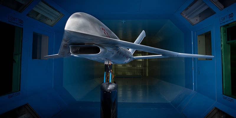 A view of a wind tunnel model that Aurora Flight Sciences has been using as part of the development of its CRANE X-plane showing the air intake under the fuselage. <em>Aurora Flight Sciences</em>