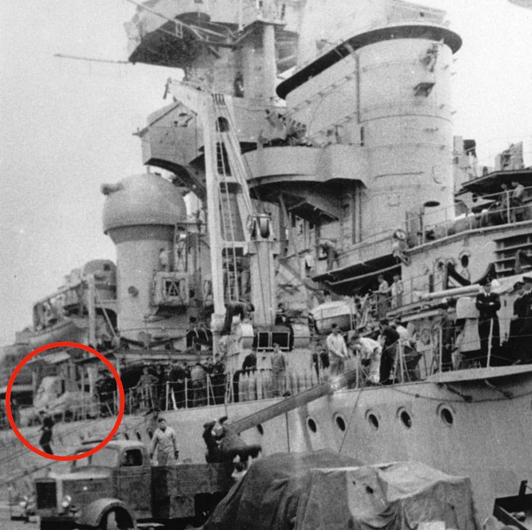 <em>Prinz Eugen</em> pictured in 1942, supposedly in Copenhagen. The back hatch of one of the distinctive torpedo enclosures can be seen circled in red. <em><a href="https://www.historyphotos.org/galleries/prinz-eugen-1942">Historical Photo Archive</a> </em>