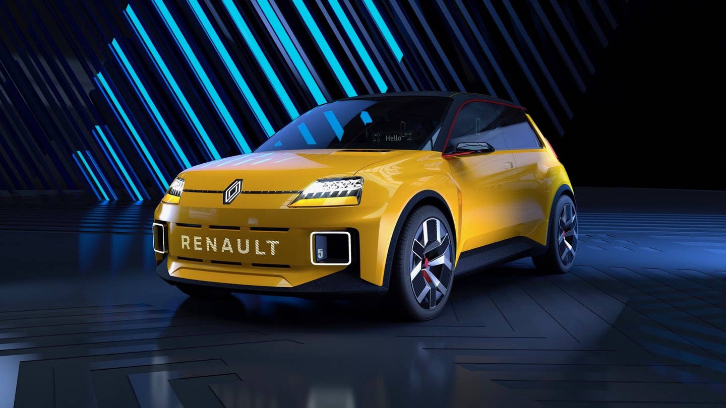 <em>Renault</em>