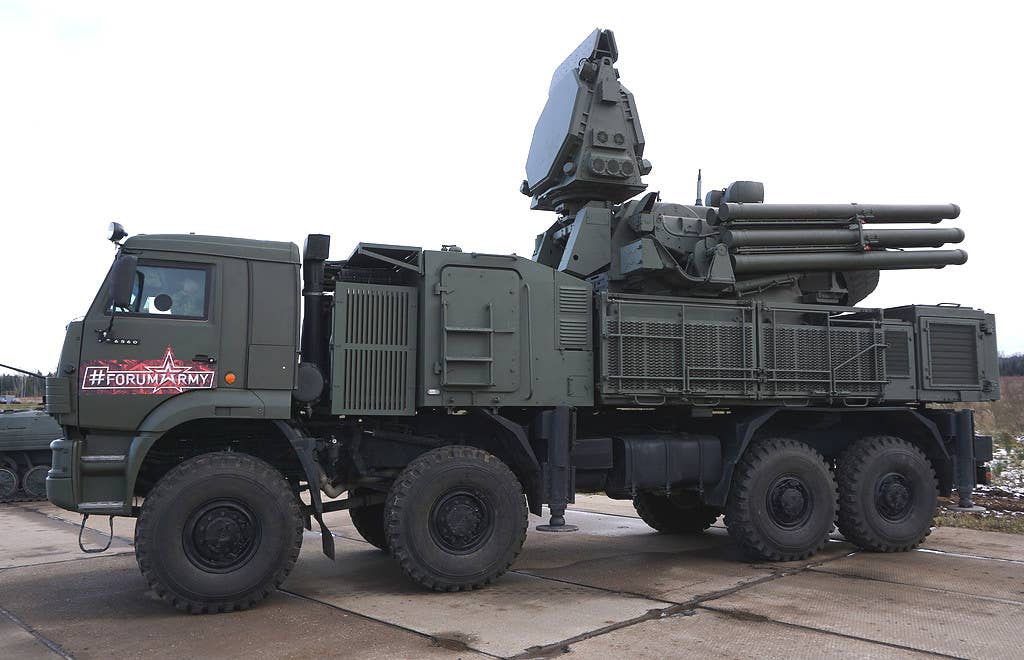 A variant of Pantsir with the improved SOTS/RLM SOC radar. <em>Vitaly Kuzmin</em>