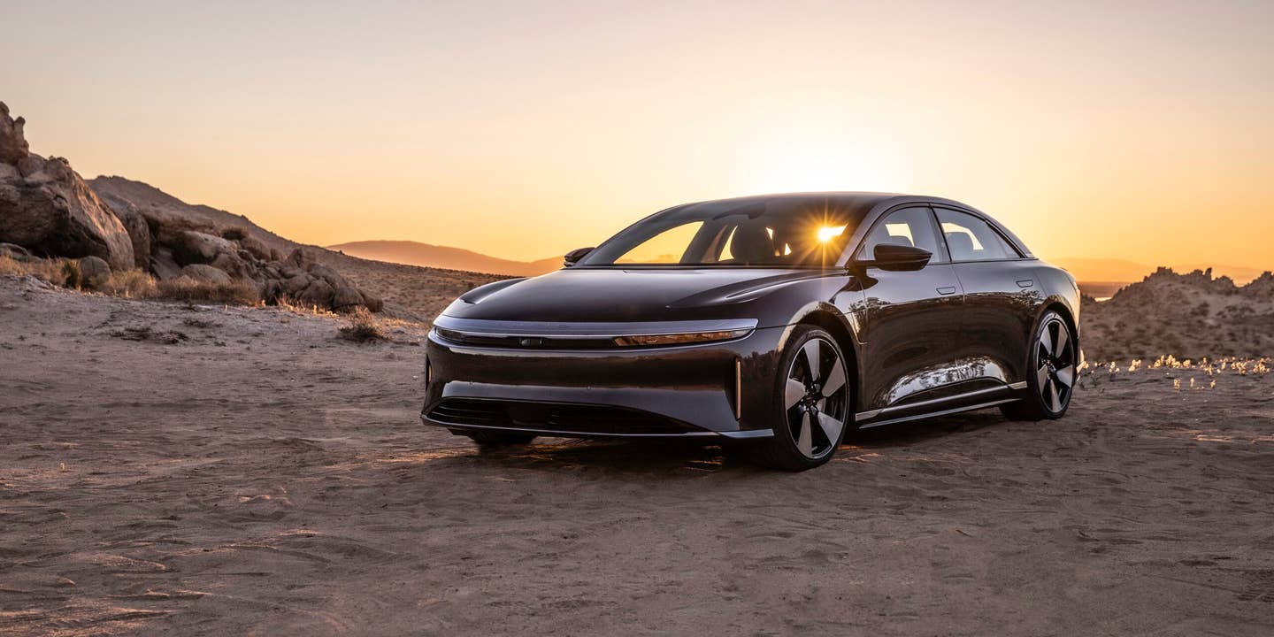 Lucid Hits Back at Tesla With $7,500 Lease Discount