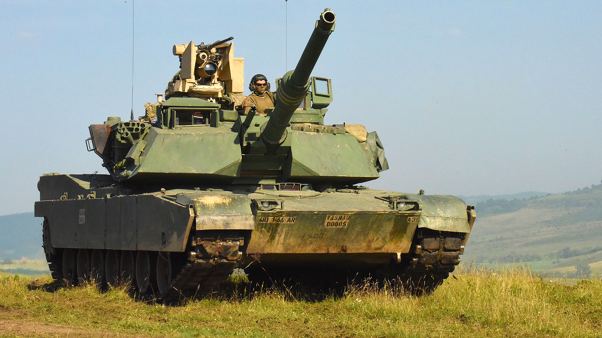 M1 Abrams Ukraine ?auto=webp