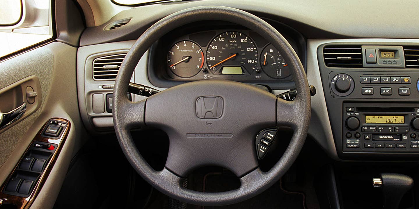 Honda, NHTSA Issue ‘Do Not Drive’ Order for 8,200 Cars With Takata Airbags