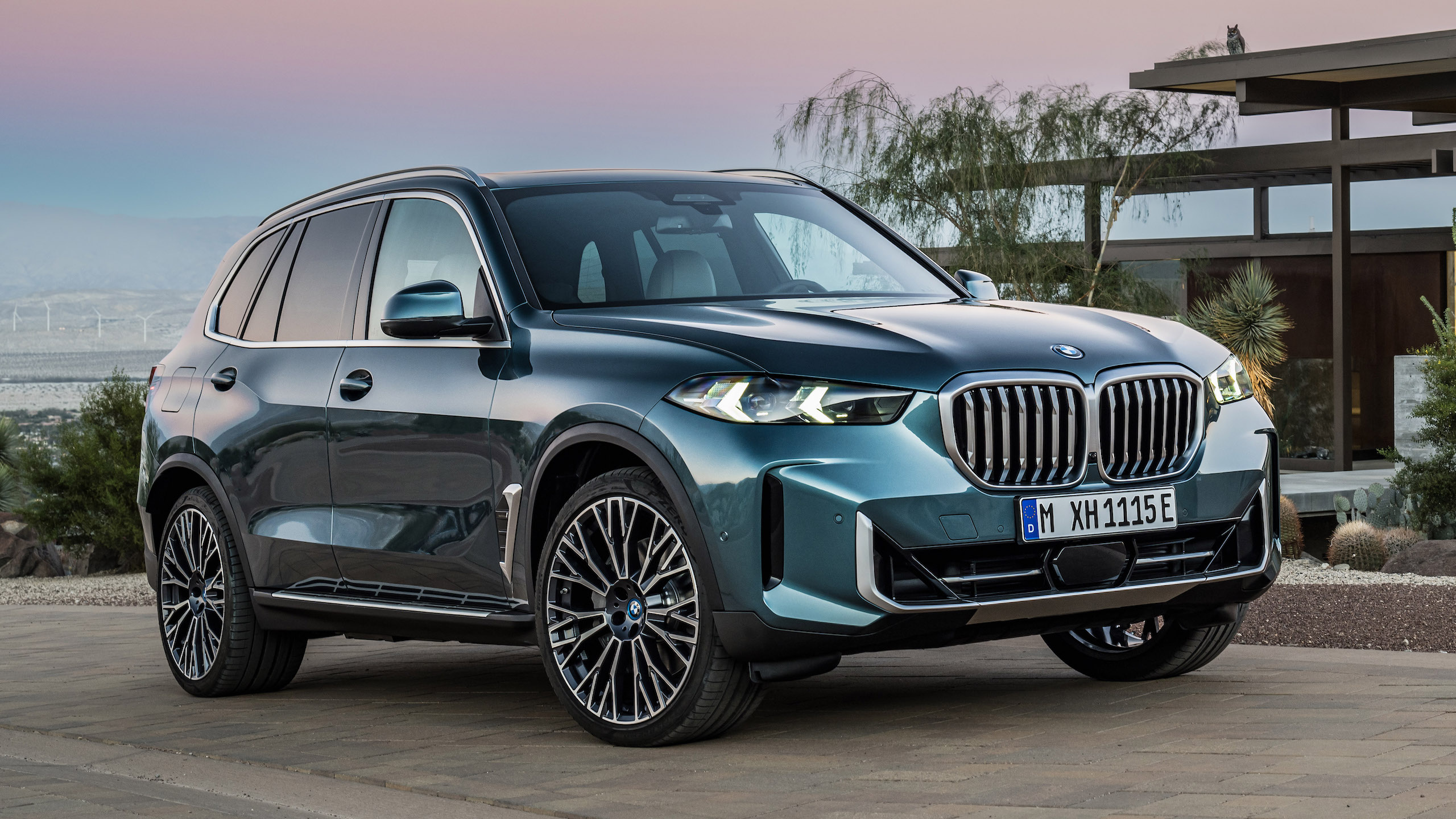 2024 BMW X5 and X6 Get New V8, More Powerful InlineSix, iDrive 8