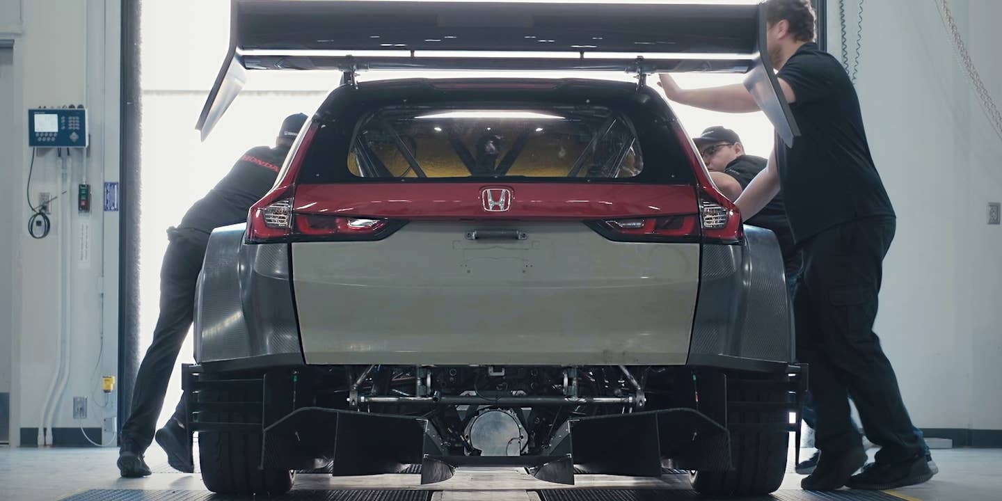 An 800-HP Honda CR-V Hybrid Race Car Is Coming, and I’m Here for It