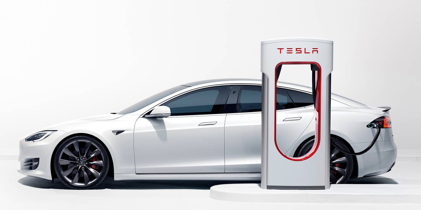 EV Tax Law Pushes Tesla to Shift Battery Production to US From Europe