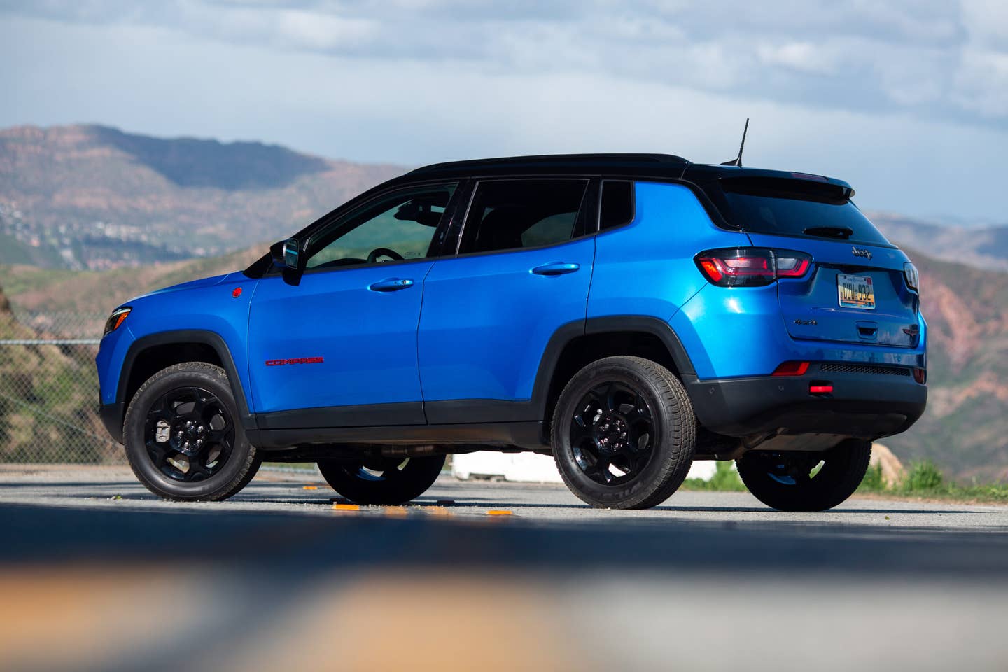 2023 Jeep Compass Makes AWD and New Turbo Engine Standard - CNET