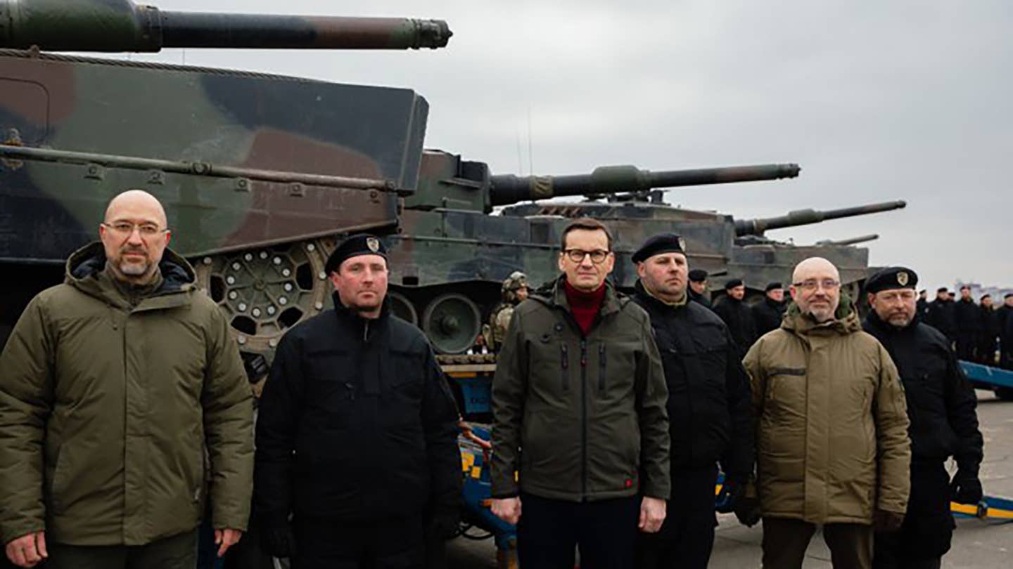 First Leopard 2 Tanks Arrive In Ukraine