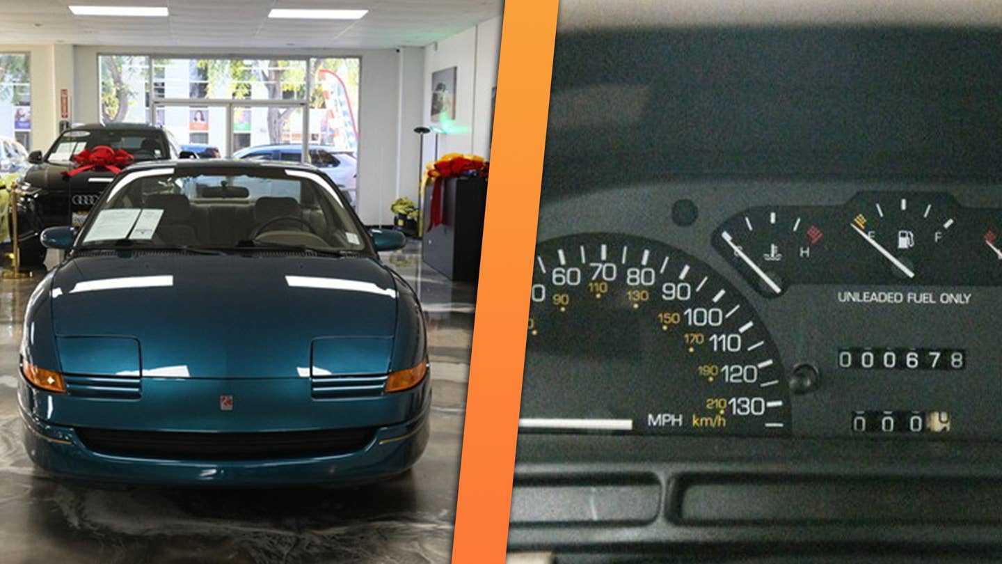 Buy This 678-Mile 1991 Saturn Coupe and Live in Your Own GM Timeline