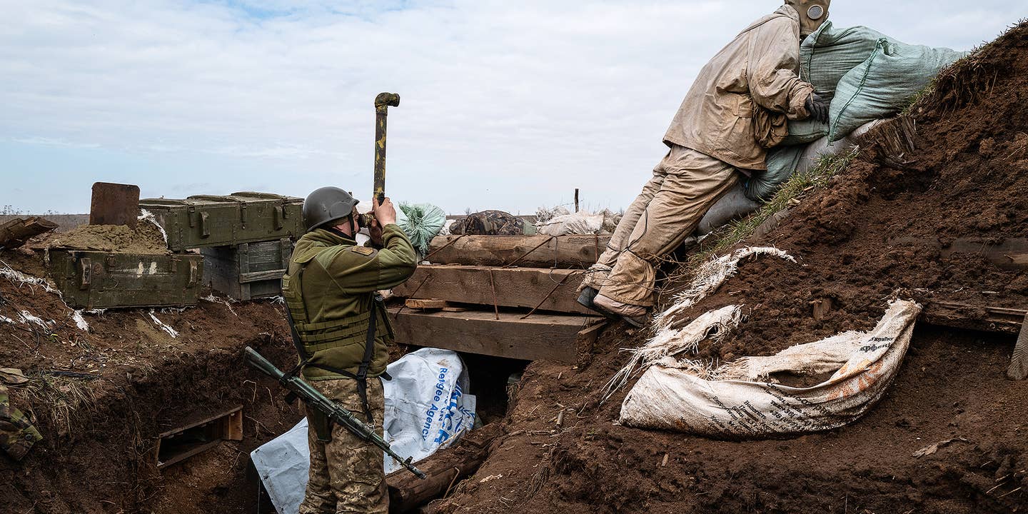 WWI Style Sniper Decoy Makes Comeback In Trenches Of Ukraine