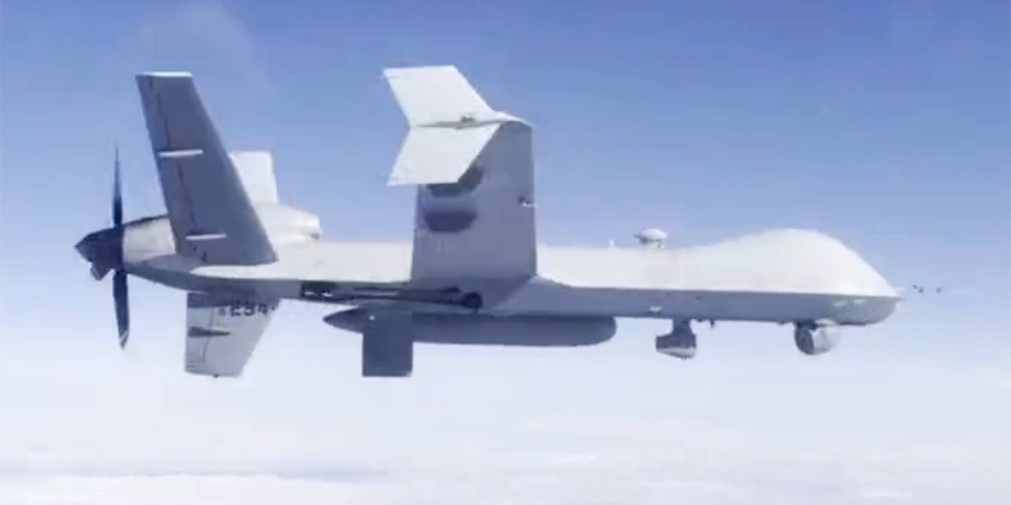 MQ-9 Su-27 VIDEO