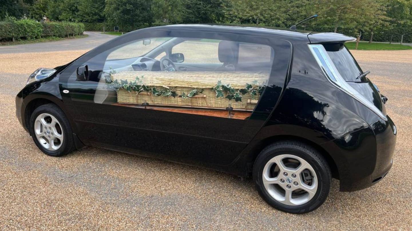 Custom Nissan Leaf Hearse Is an Emissions-Free Ride to the Afterlife