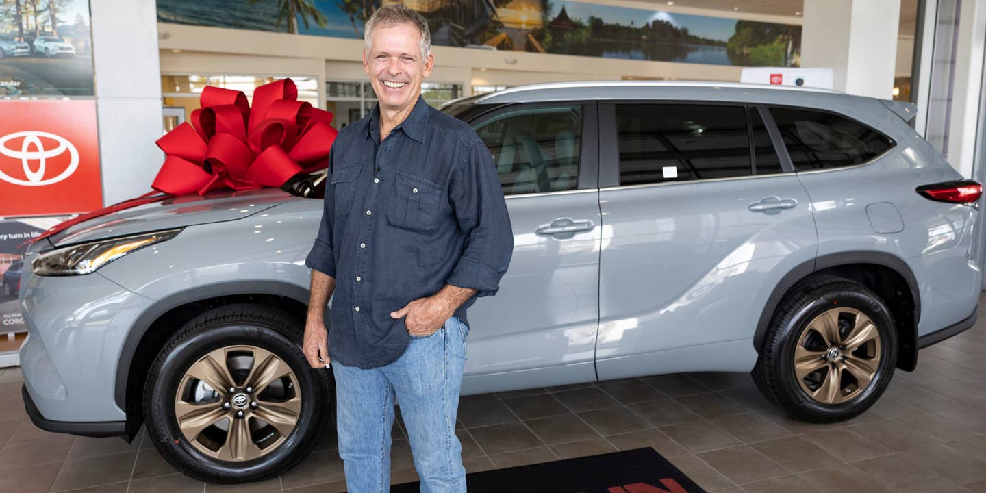 Toyota Gives Florida Man With Million-Mile Highlander a New One After Hurricane Destroyed It
