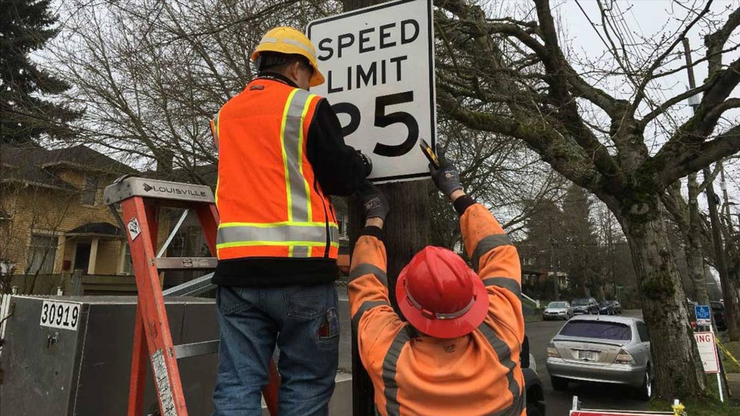 Seattle&#8217;s New 20-MPH Speed Limits Make Roads Much Safer: IIHS