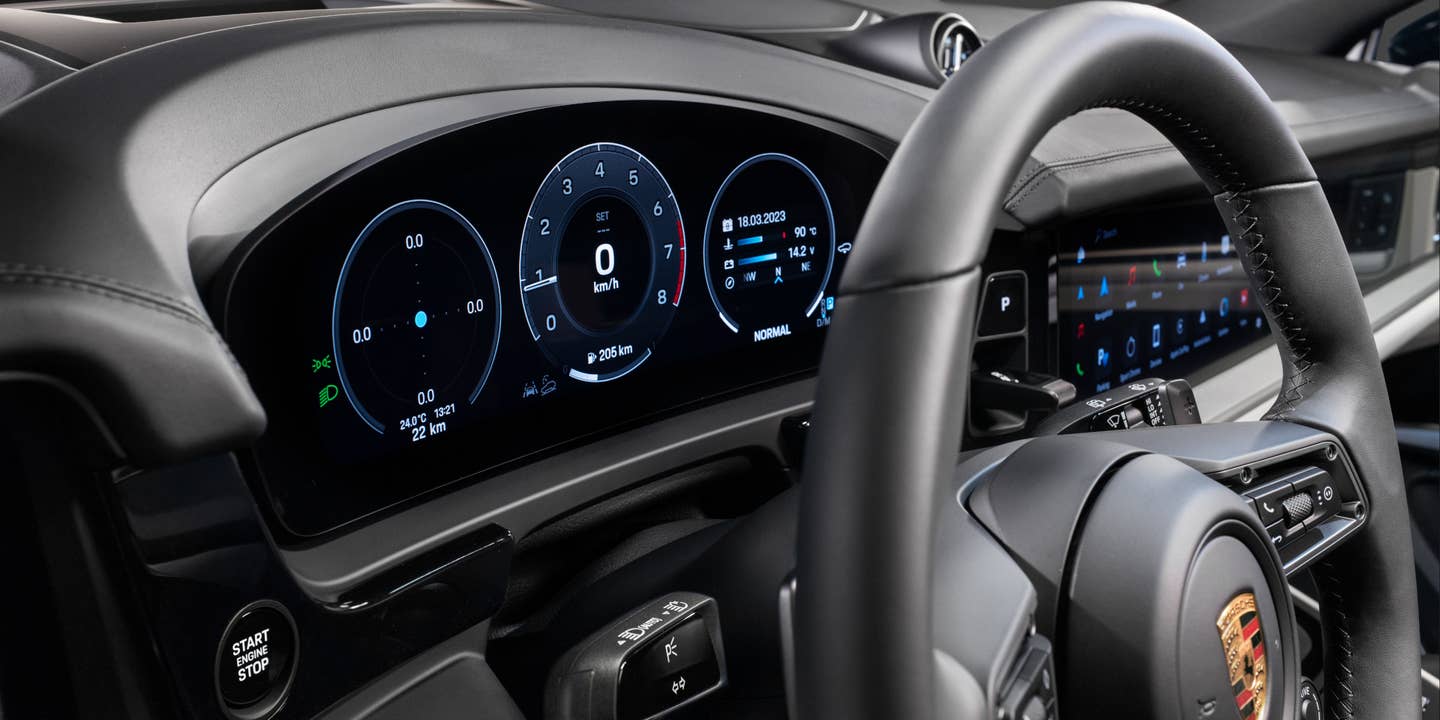 Porsche Had ‘Pretty Intense Discussion’ Over Finally Axing Analog Tachometer