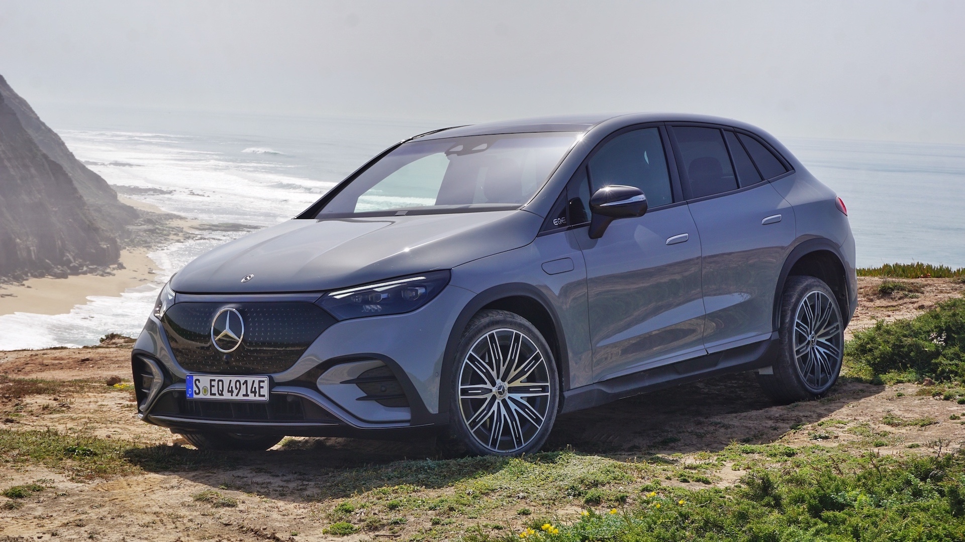 The 2023 Mercedes-Benz EQS SUV adds practicality to big-time