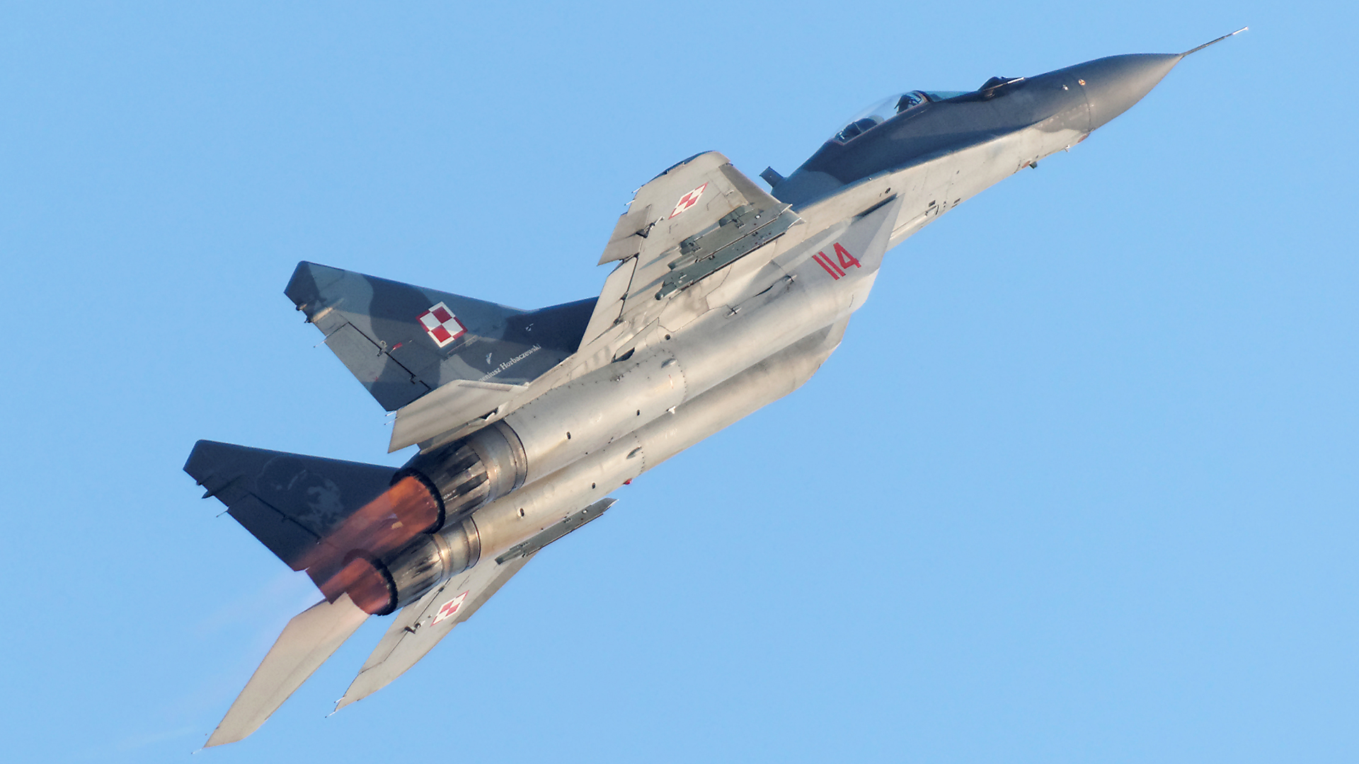 Polish MiG-29s Delivered to Ukraine (thedrive.com)