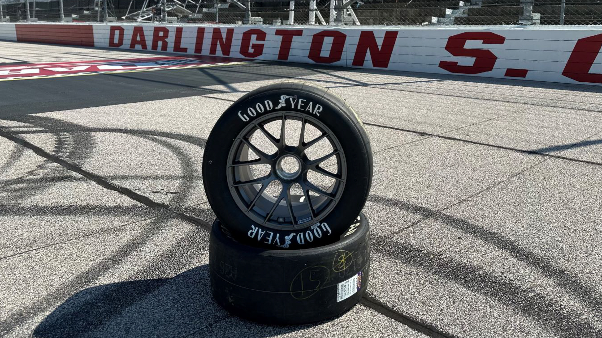 Goodyear Revives Retro Tire Sidewall Design for NASCAR Throwback Weekend - Vimarsana News