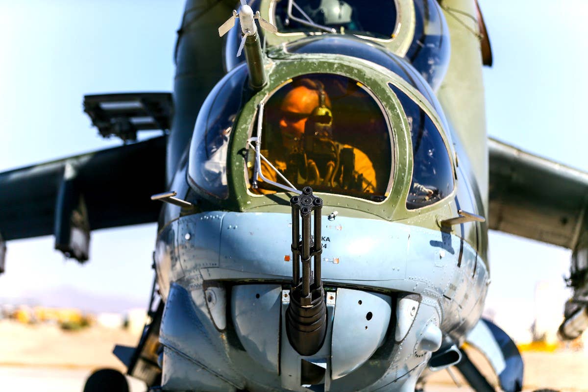 The business end of a Russian-made Hind attack helicopter seen during WTI 1-16 in 2016. <em>USMC</em>