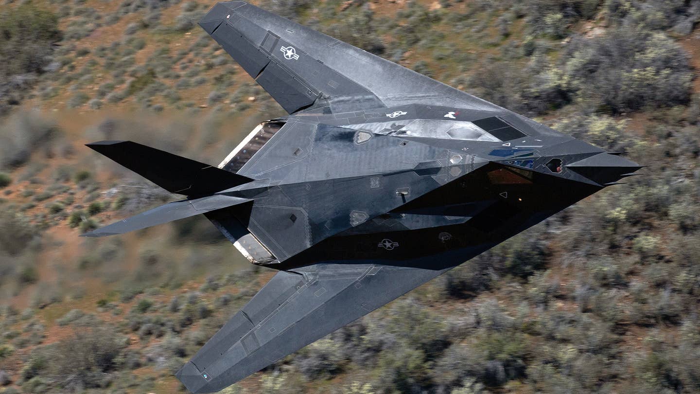 F-117 Nighthawk Low level