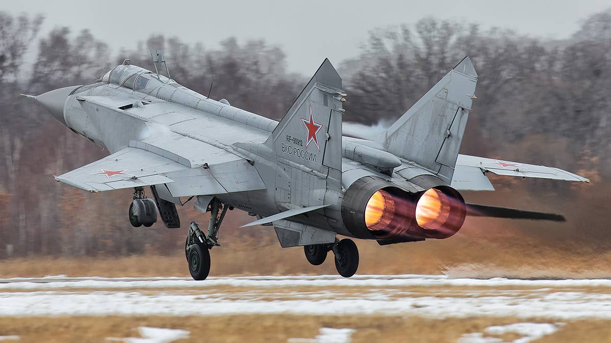 MiG-31BM take-off on full afterburner, 2020. <em>Andrei Shmatko via Wikimedia Commons</em>